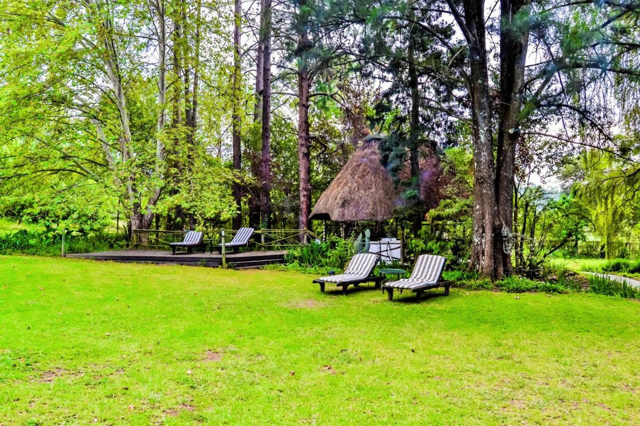 Hakunamatata Lodge & Health Spa/ Wedding & Conference Venue Muldersdrift Buitenkant foto