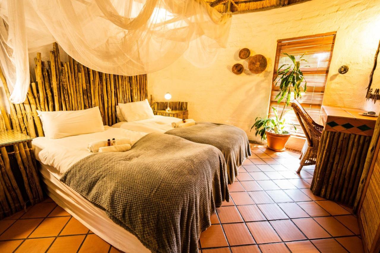 Hakunamatata Lodge & Health Spa/ Wedding & Conference Venue Muldersdrift Buitenkant foto