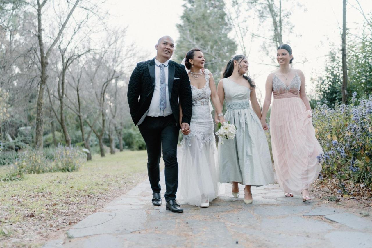 Hakunamatata Lodge & Health Spa/ Wedding & Conference Venue Muldersdrift Buitenkant foto