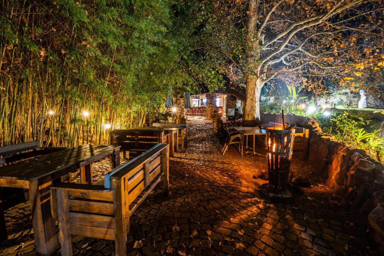 Hakunamatata Lodge & Health Spa/ Wedding & Conference Venue Muldersdrift Buitenkant foto